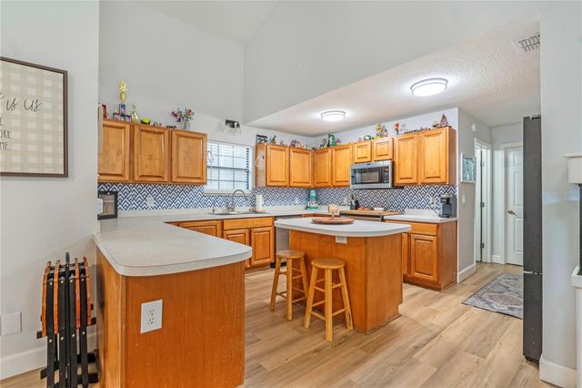 425 BLACK IRONWOOD DRIVE, Deland, FL 32724