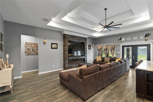 5378 W Riverview Dr, Robstown, TX 78380