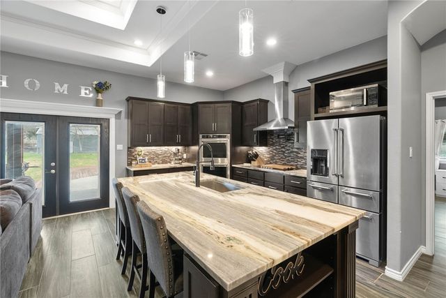 5378 W Riverview Dr, Robstown, TX 78380