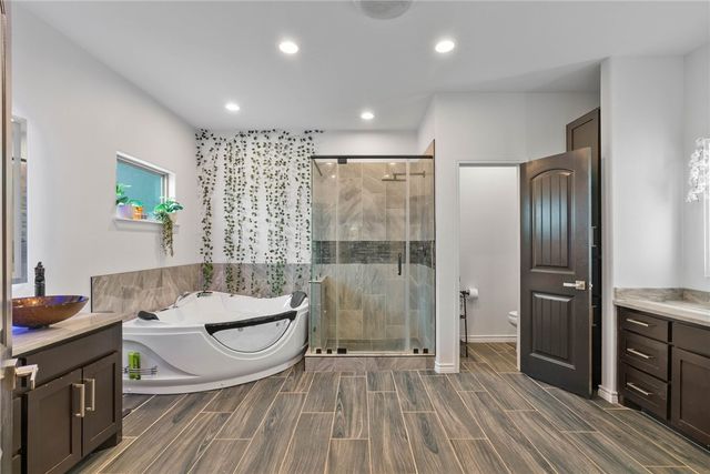 5378 W Riverview Dr, Robstown, TX 78380