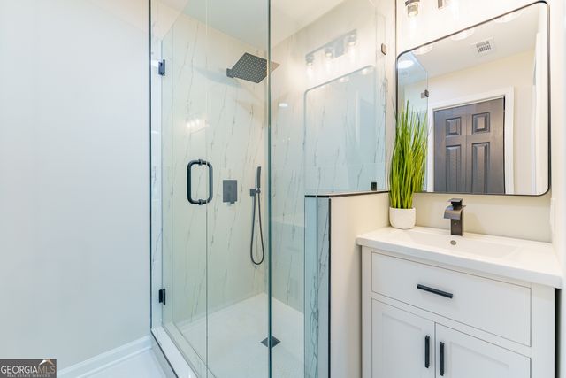 6296 Courtside Drive, Peachtree Corners, GA 30092