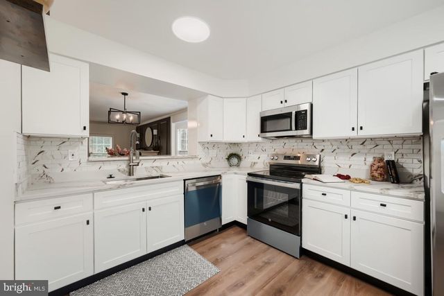 8573 BLACK STAR CIR, Columbia, MD 21045