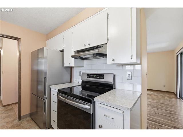 2559 S DOGWOOD Ter, Cornelius, OR 97113