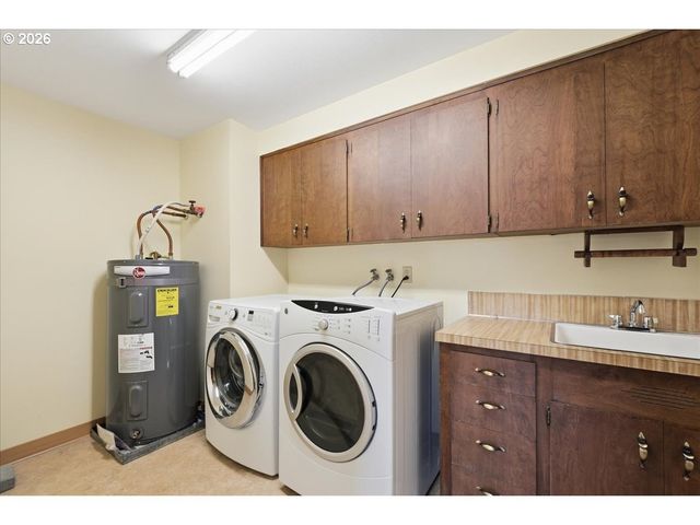 2559 S DOGWOOD Ter, Cornelius, OR 97113