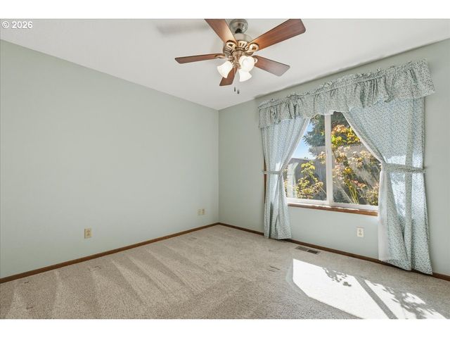 2559 S DOGWOOD Ter, Cornelius, OR 97113