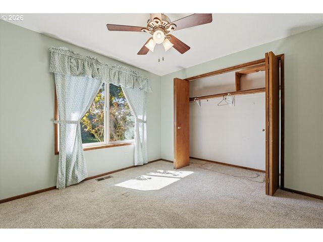 2559 S DOGWOOD Ter, Cornelius, OR 97113