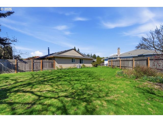 2559 S DOGWOOD Ter, Cornelius, OR 97113