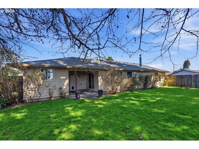 2559 S DOGWOOD Ter, Cornelius, OR 97113