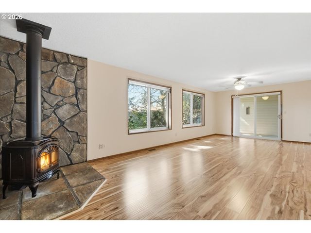 2559 S DOGWOOD Ter, Cornelius, OR 97113