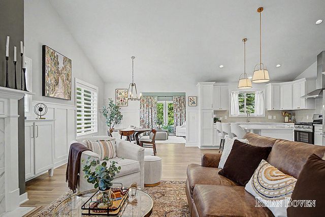 8366 Rose Ridge Drive, Rockford, MI 49341