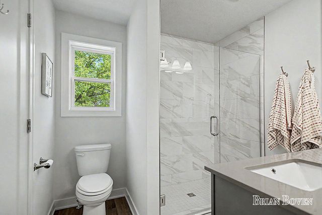 8366 Rose Ridge Drive, Rockford, MI 49341