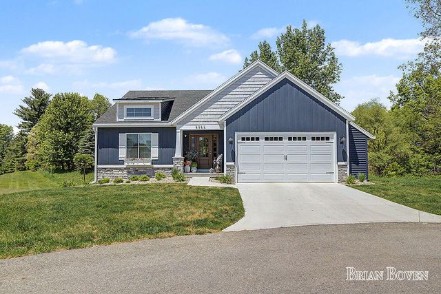 8366 Rose Ridge Drive, Rockford, MI 49341