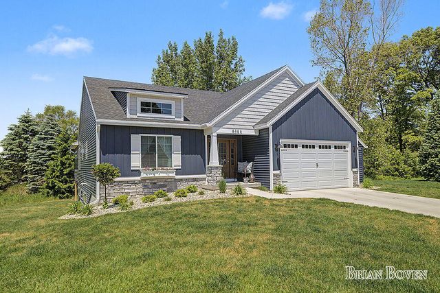 8366 Rose Ridge Drive, Rockford, MI 49341