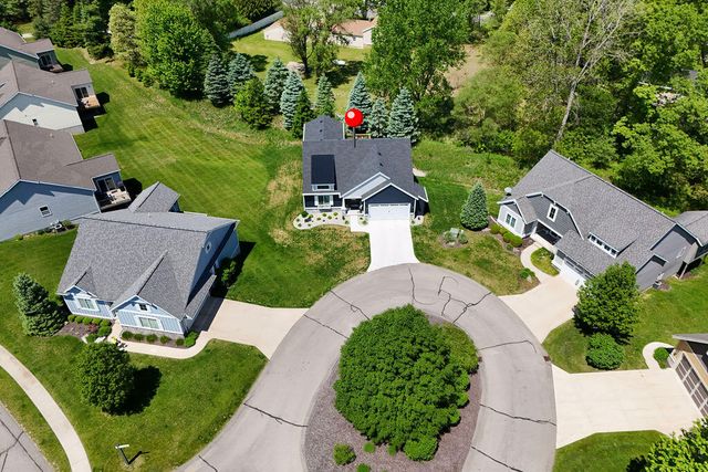 8366 Rose Ridge Drive, Rockford, MI 49341