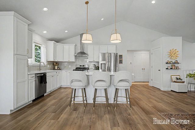 8366 Rose Ridge Drive, Rockford, MI 49341