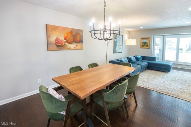 198 Plymouth Drive, Bay Village, OH 44140