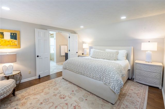 198 Plymouth Drive, Bay Village, OH 44140