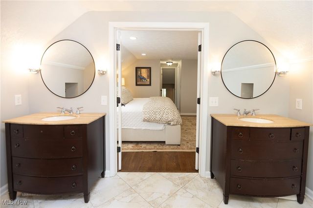 198 Plymouth Drive, Bay Village, OH 44140