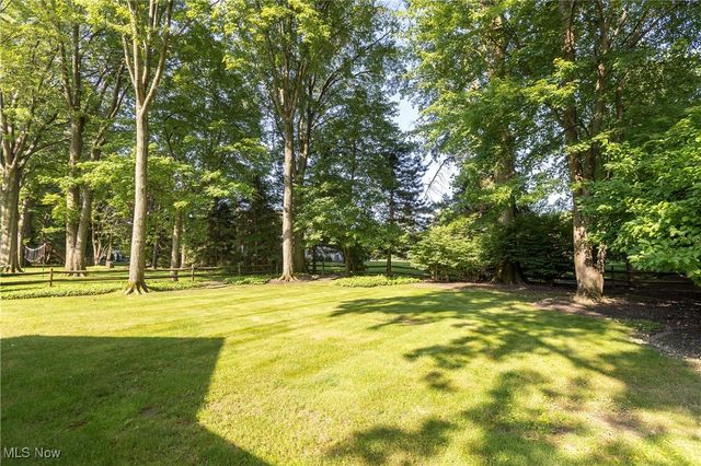 198 Plymouth Drive, Bay Village, OH 44140