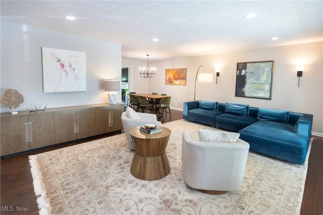 198 Plymouth Drive, Bay Village, OH 44140