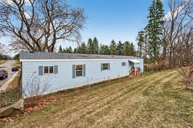 2442 Rice Street 211, Little Canada, MN 55113