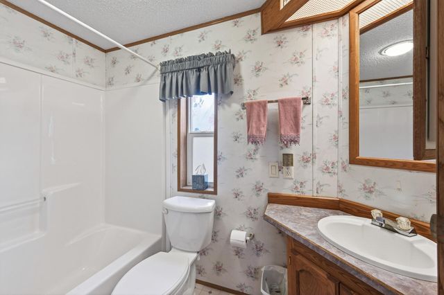 2442 Rice Street 211, Little Canada, MN 55113