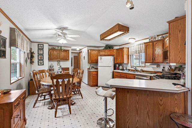 2442 Rice Street 211, Little Canada, MN 55113