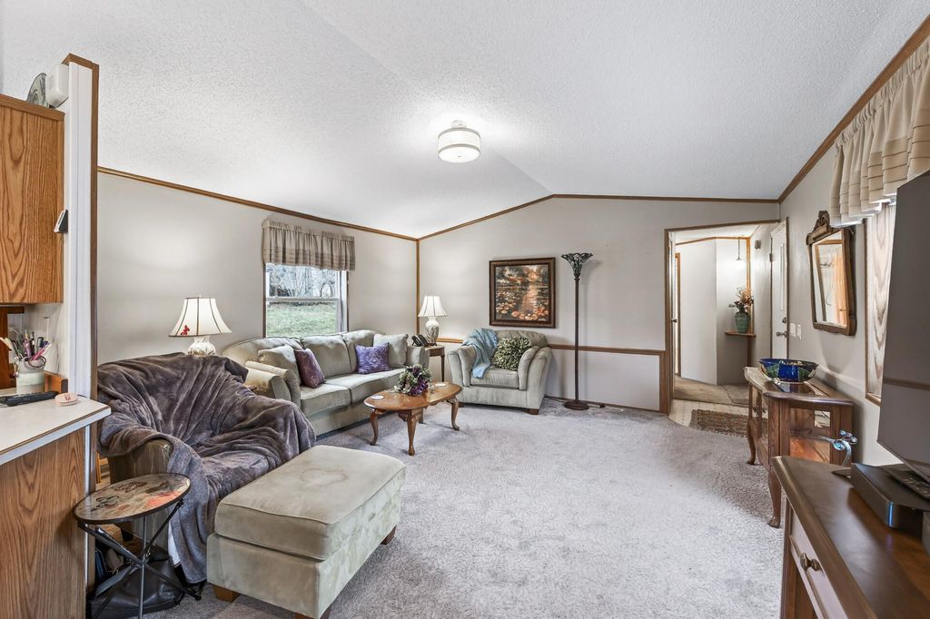 2442 Rice Street 211, Little Canada, MN 55113