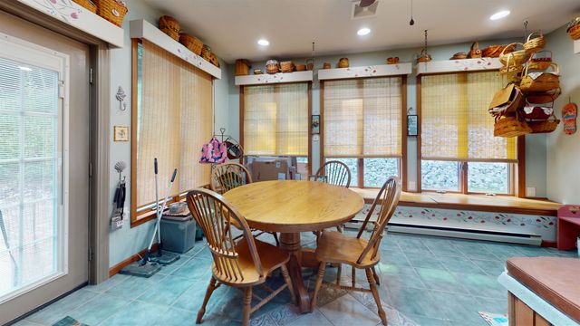 1055 Valley Court, Huntington, WV 25704