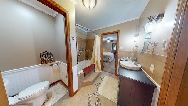 1055 Valley Court, Huntington, WV 25704