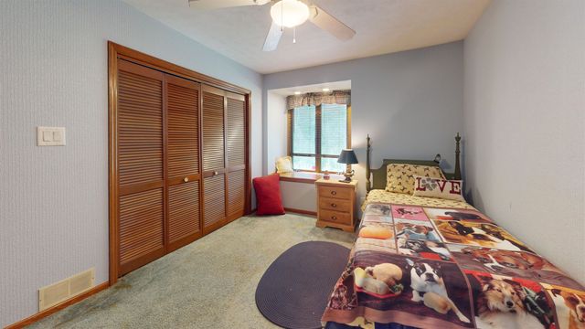 1055 Valley Court, Huntington, WV 25704
