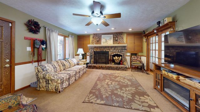1055 Valley Court, Huntington, WV 25704