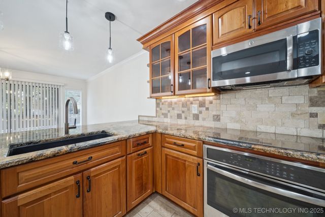 6002 S Atlanta Court 2, Tulsa, OK 74105