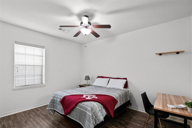 3340 Lieutenant Avenue, College Station, TX 77845