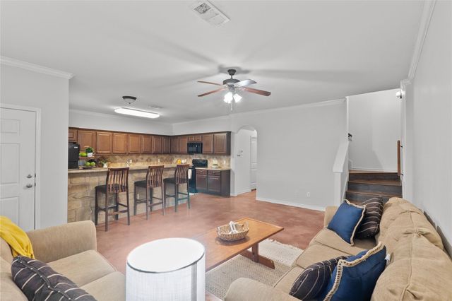 3340 Lieutenant Avenue, College Station, TX 77845