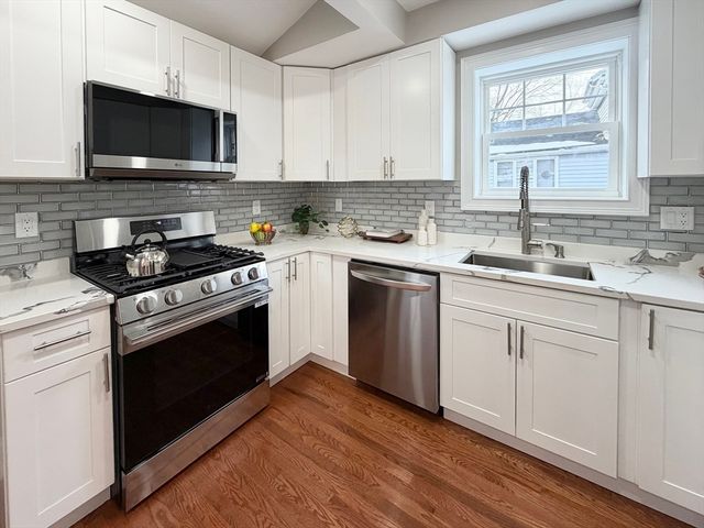 406 Chestnut St, Lynn, MA 01902