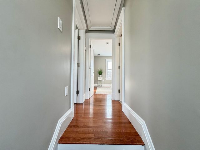 406 Chestnut St, Lynn, MA 01902