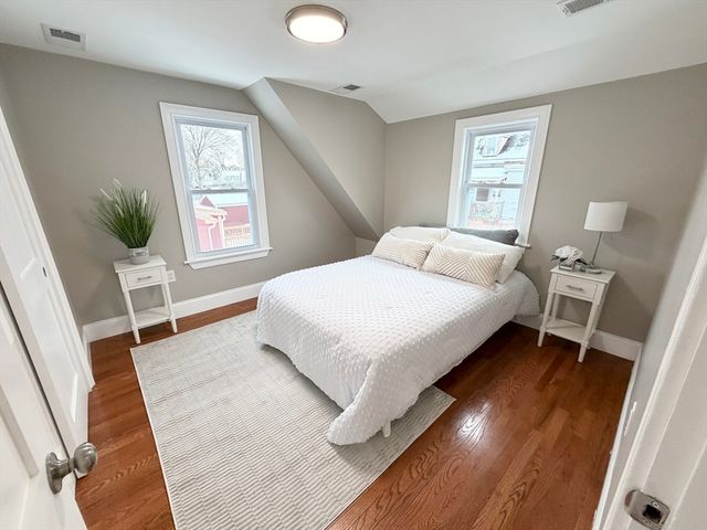 406 Chestnut St, Lynn, MA 01902