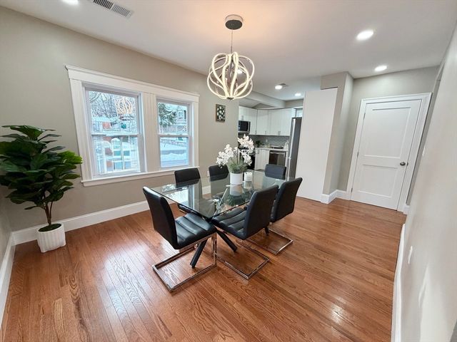 406 Chestnut St, Lynn, MA 01902