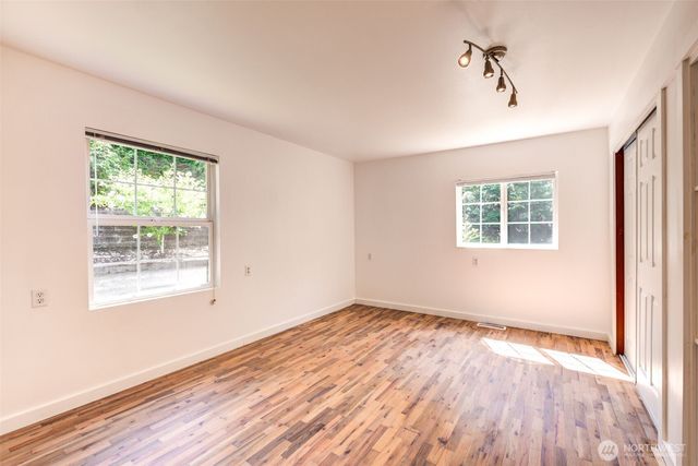 8183 NE 165th Street, Kenmore, WA 98028