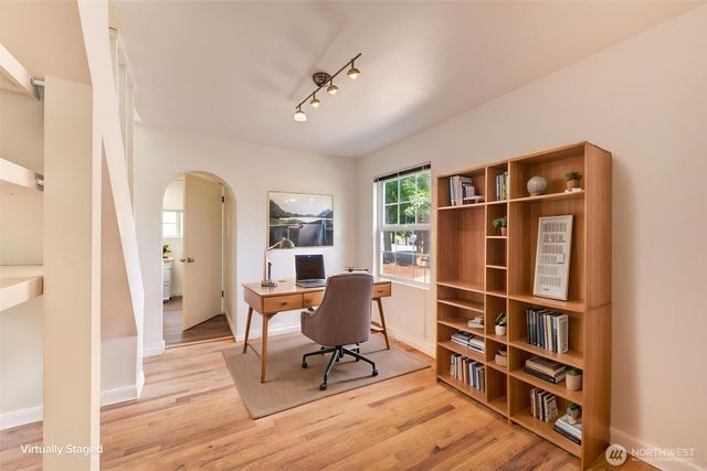 8183 NE 165th Street, Kenmore, WA 98028
