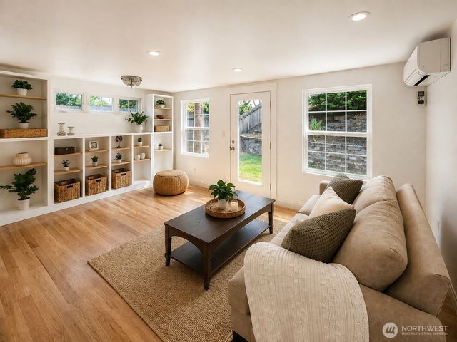 8183 NE 165th Street, Kenmore, WA 98028