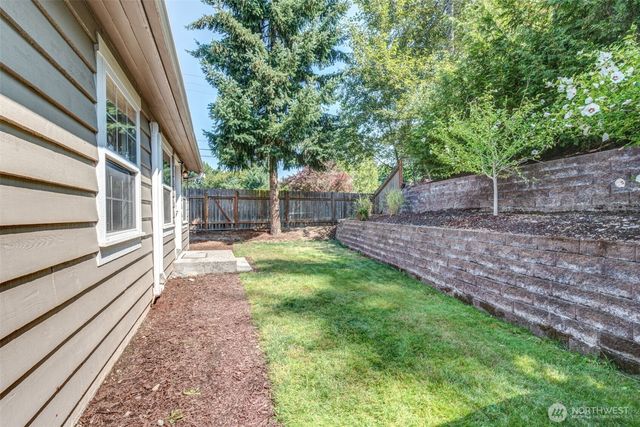 8183 NE 165th Street, Kenmore, WA 98028