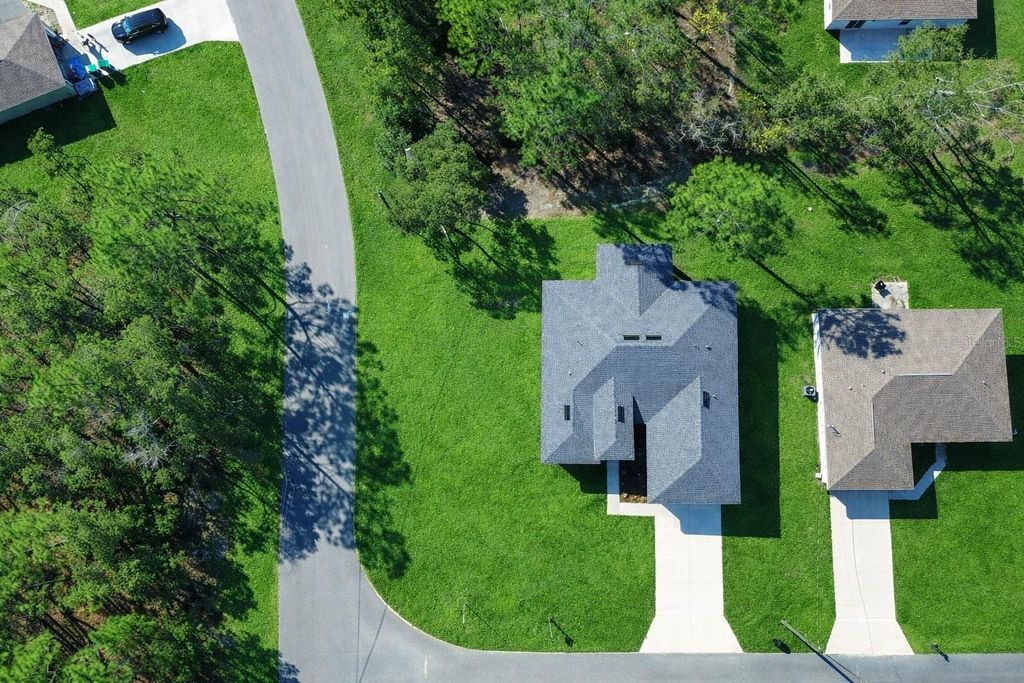 Image 3 of property listing at 9778 N CHAPEL WAY, Citrus Springs, FL 34433