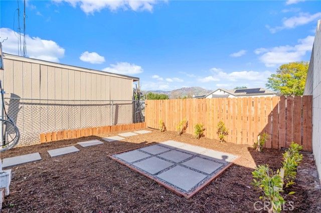 26135 Baseline 18, Highland, CA 92346