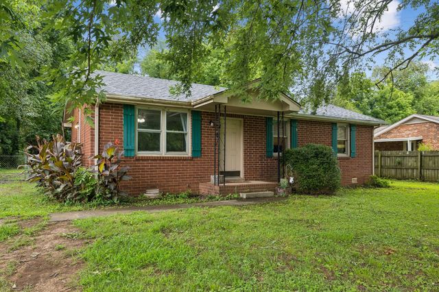 109 Red Berry Rd, Smyrna, TN 37167