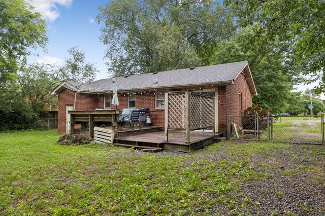 109 Red Berry Rd, Smyrna, TN 37167
