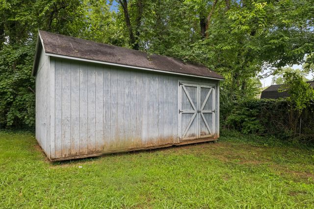 109 Red Berry Rd, Smyrna, TN 37167