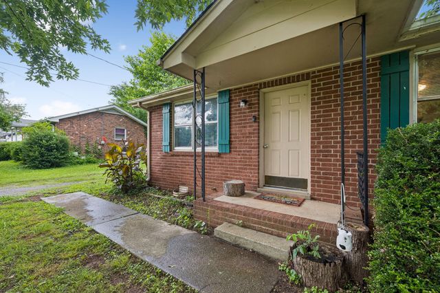 109 Red Berry Rd, Smyrna, TN 37167