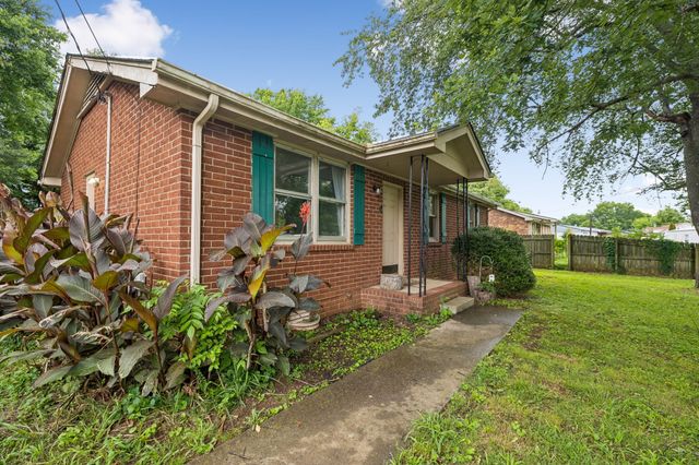 109 Red Berry Rd, Smyrna, TN 37167